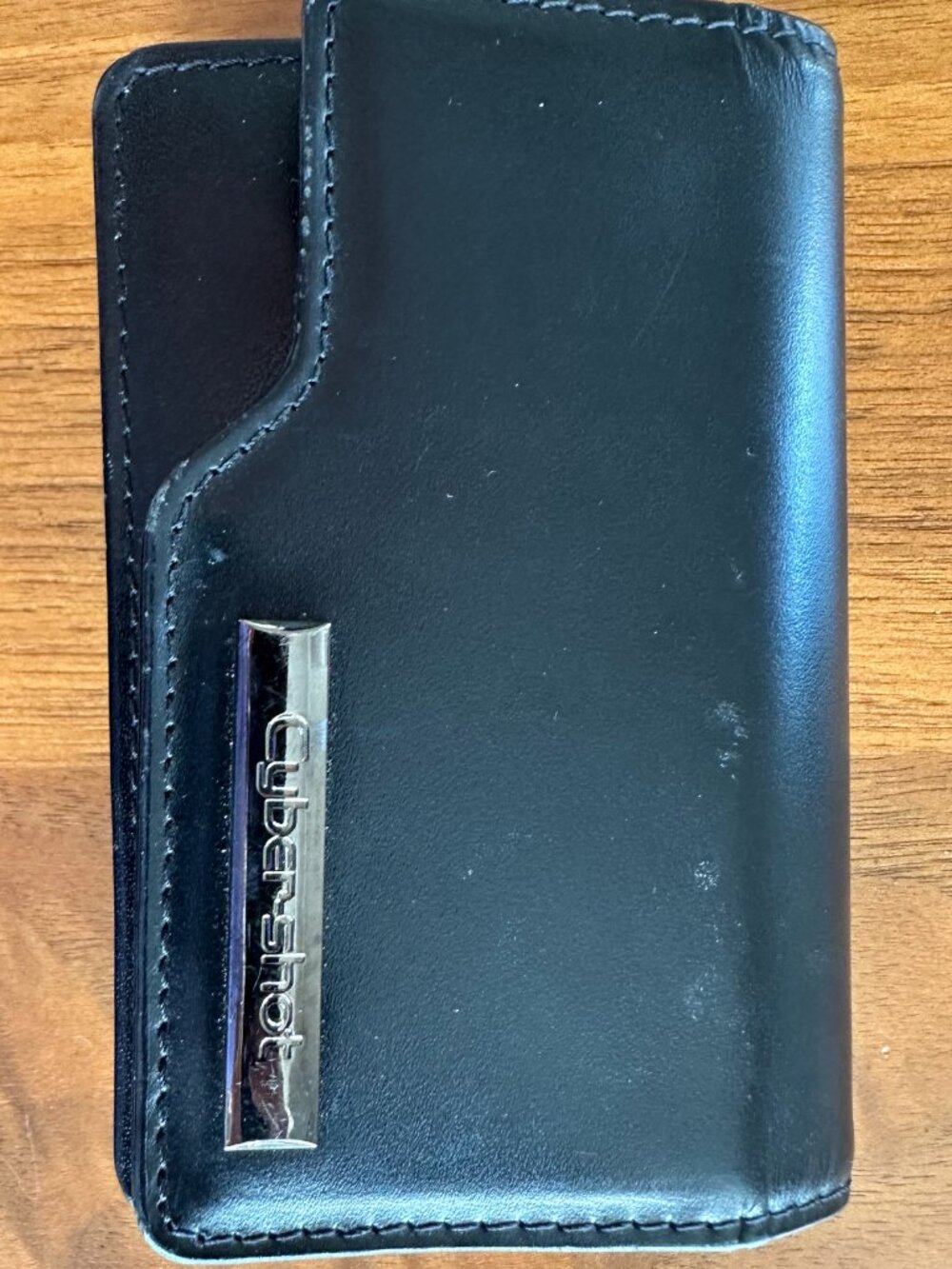 Genuine Sony Black Leather Soft Carrying Case for Sony DSC-T7 Digital Camera